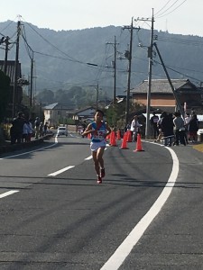 やって来た！！速い！